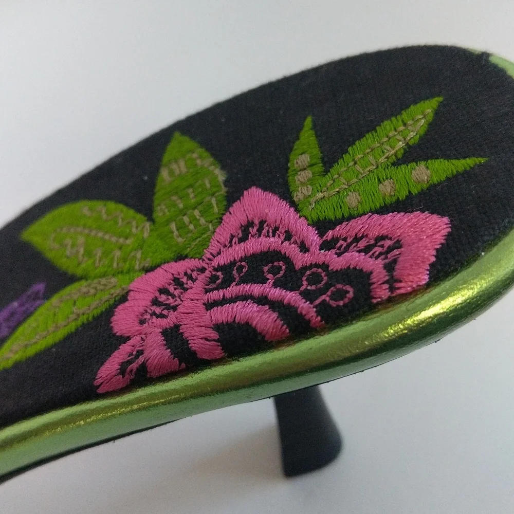 Beverly Feldman Sandals - Picture 6 of 6